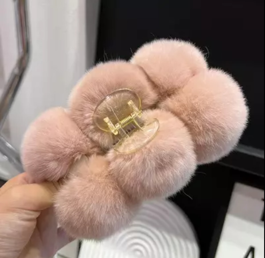Large Jumbo Sized Fluffy Bubble Hair Claw Clip Hairpin